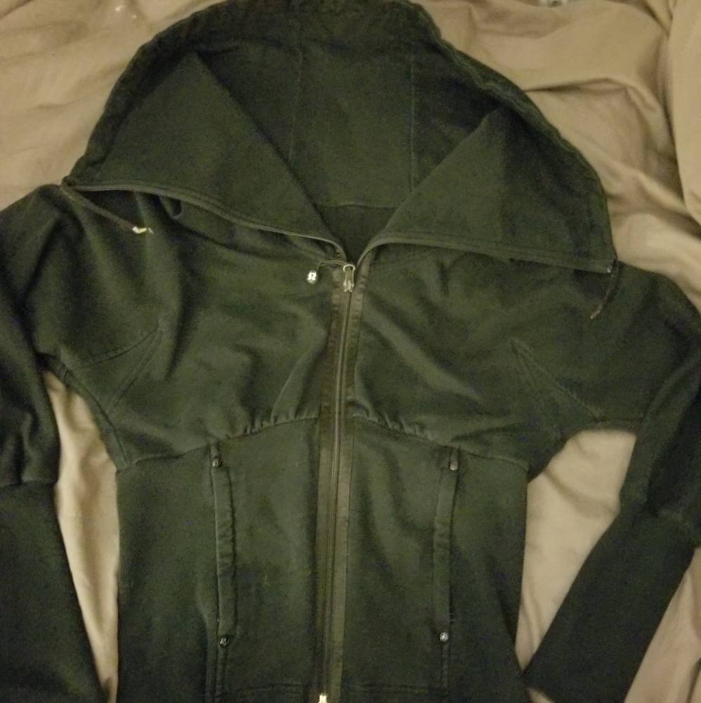 Lululemon Course-ette fitted jacket - Picture 2 of 6
